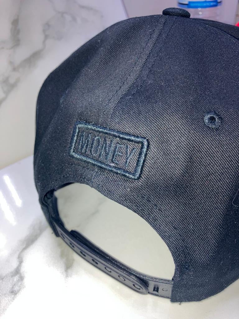 Caps