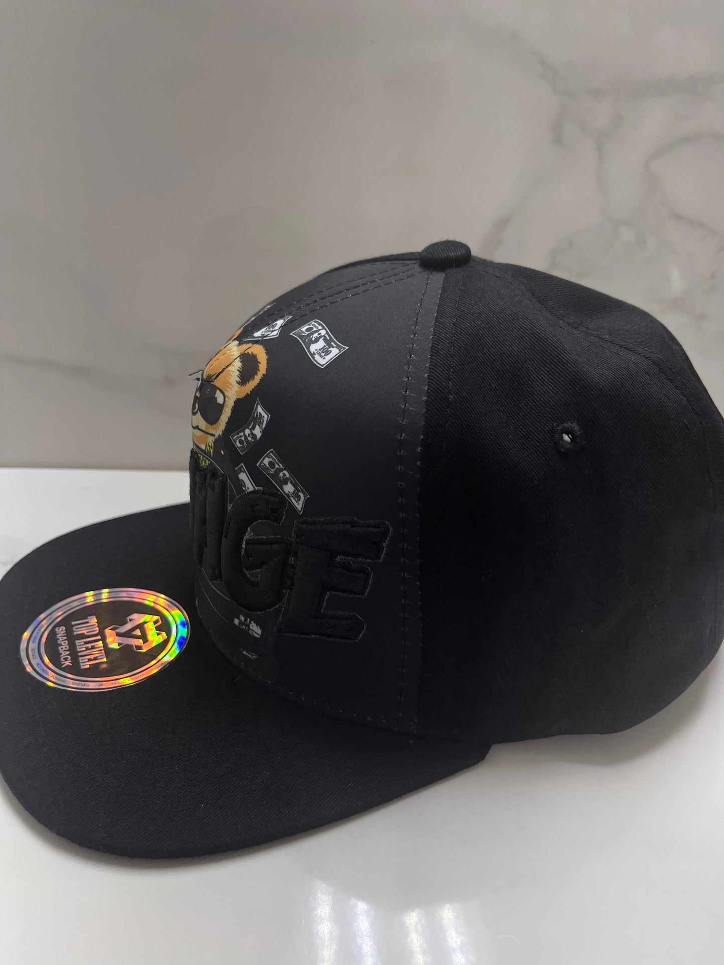 Caps