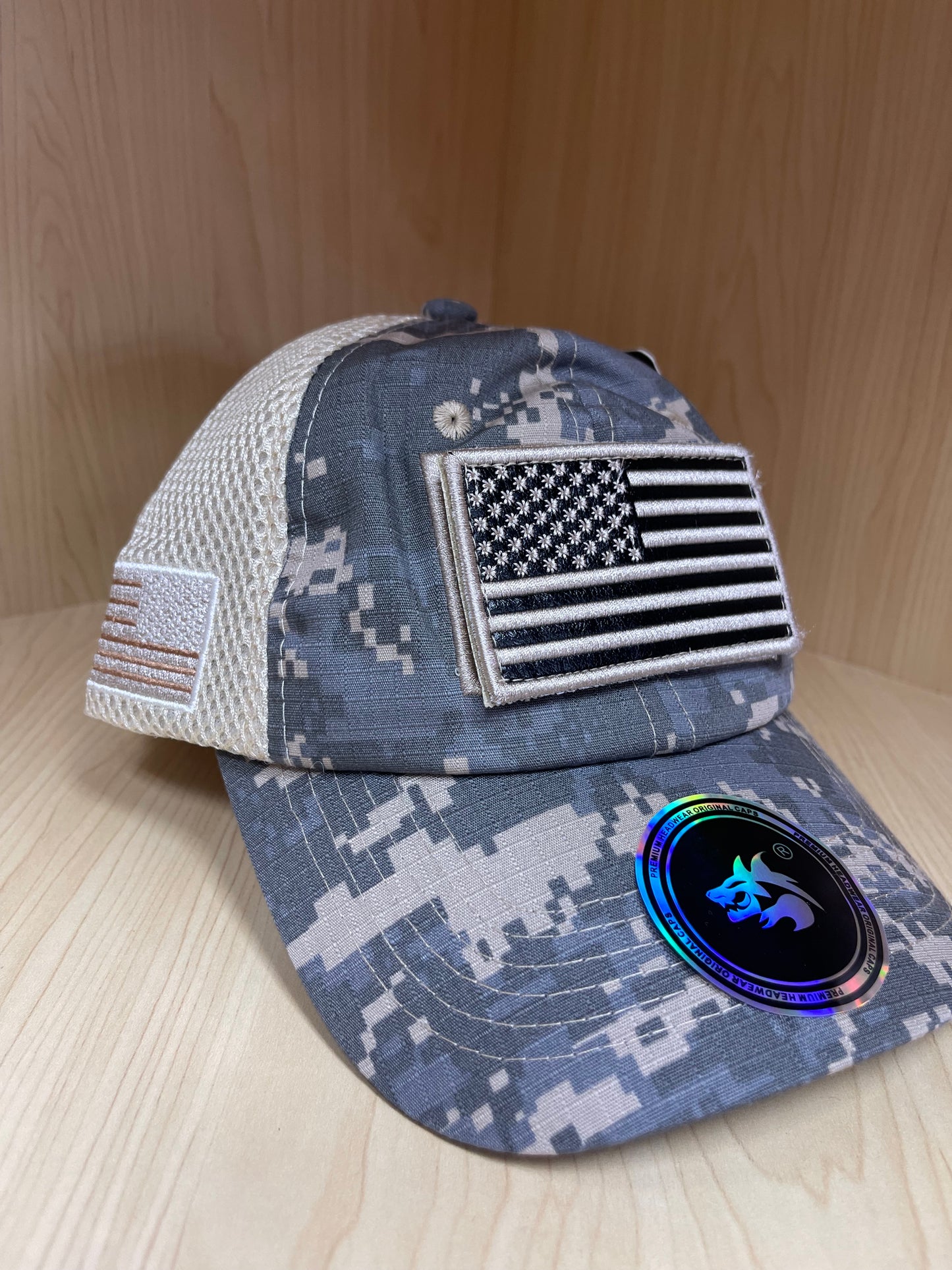 Caps