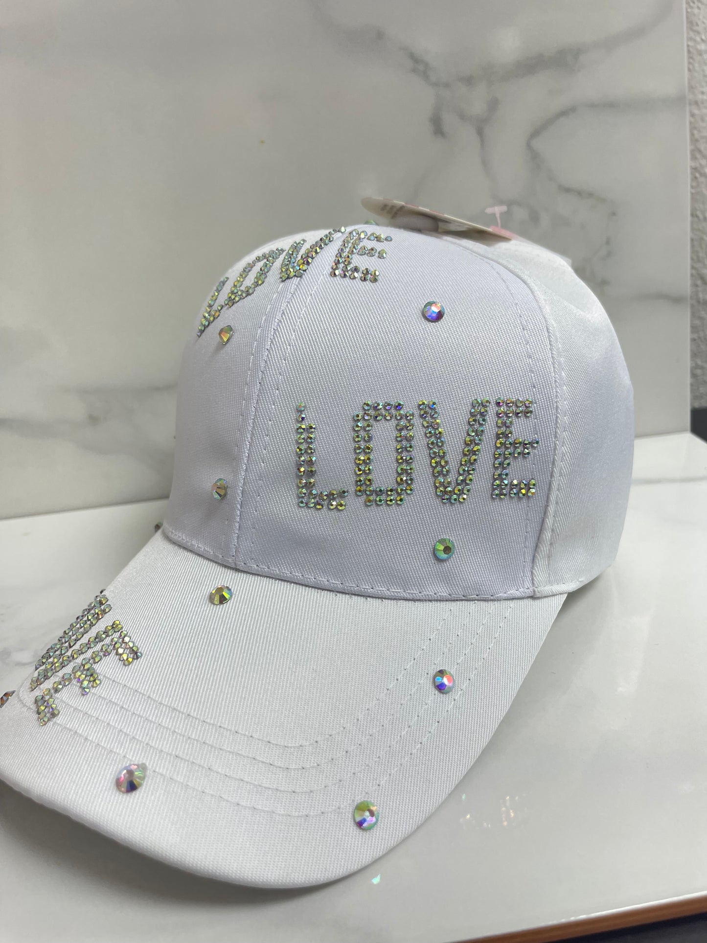 caps