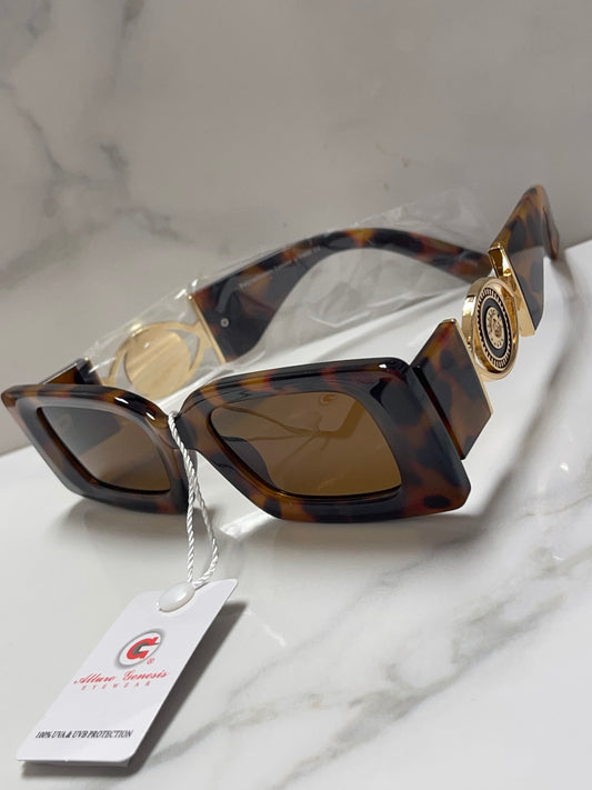 Sunglasses  Excellent quality and price shipped fast