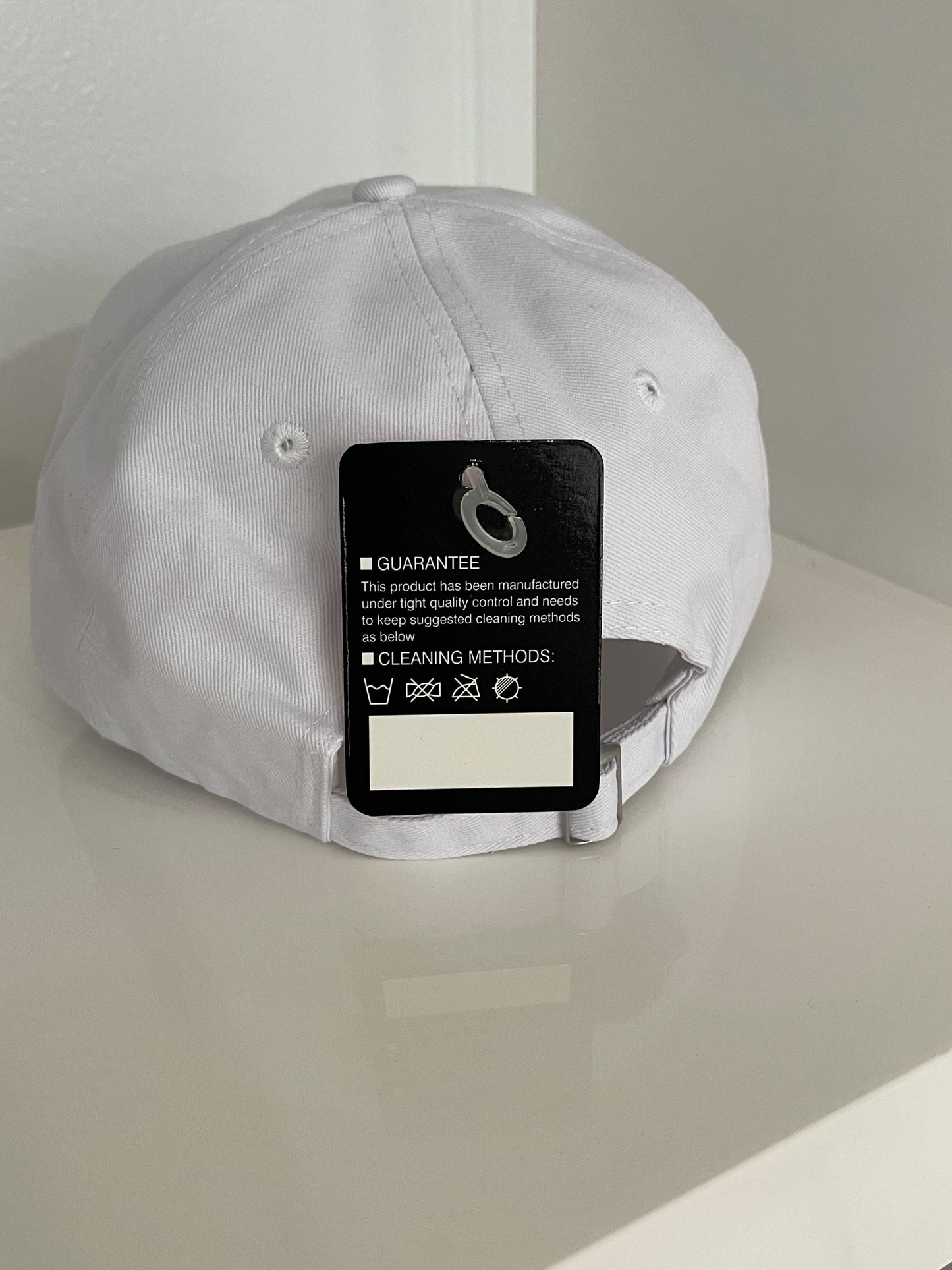 caps